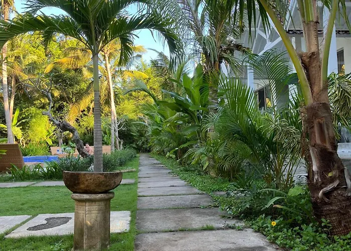 Penida West Palm Parque de Campismo Toyapakeh