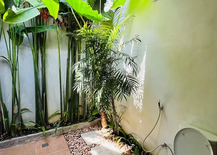 Penida West Palm Toyapakeh